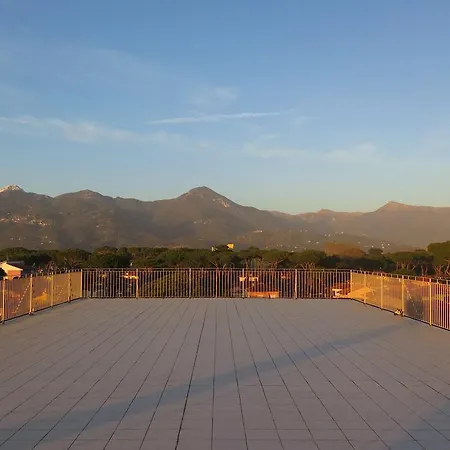 Happy Hotel Marina di Pietrasanta