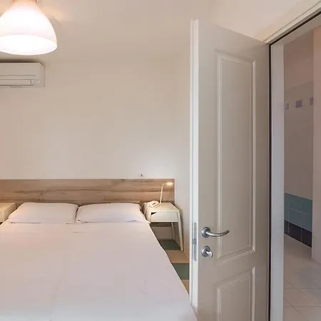 Hotel Happy