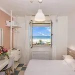 Happy 3* 마리아나디피에트라산타