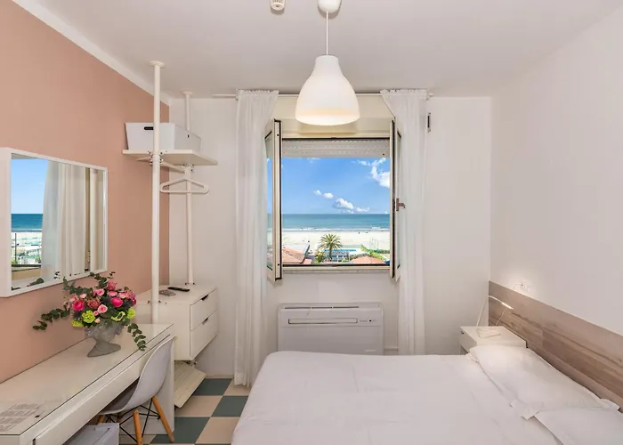 Happy 3* Marina di Pietrasanta